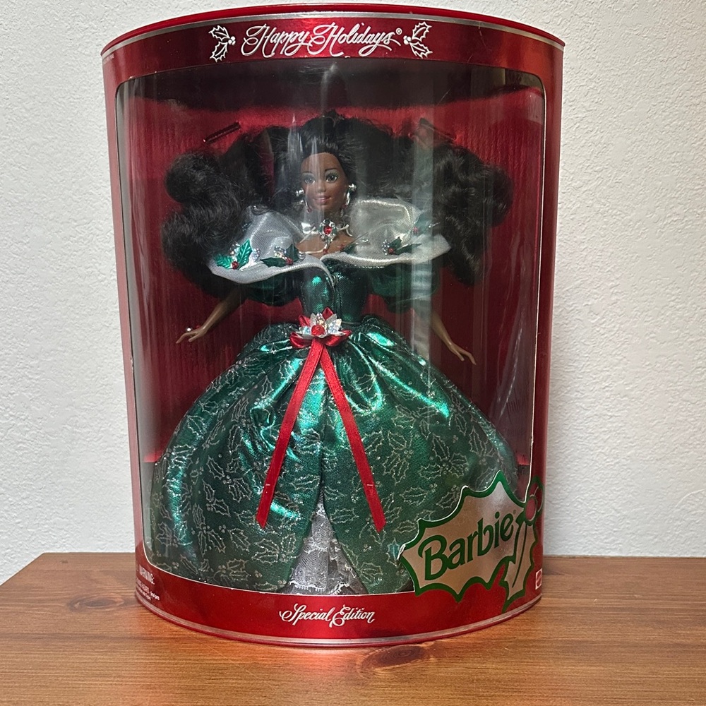 Barbie Special Edition in Green and Red Gown 1995 NRFB